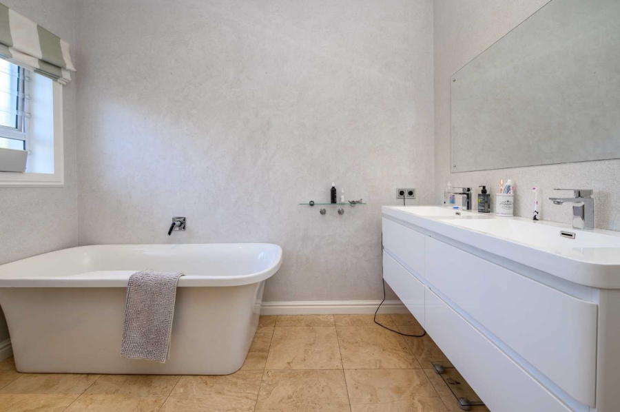 4 Bedroom Property for Sale in Walmer Eastern Cape